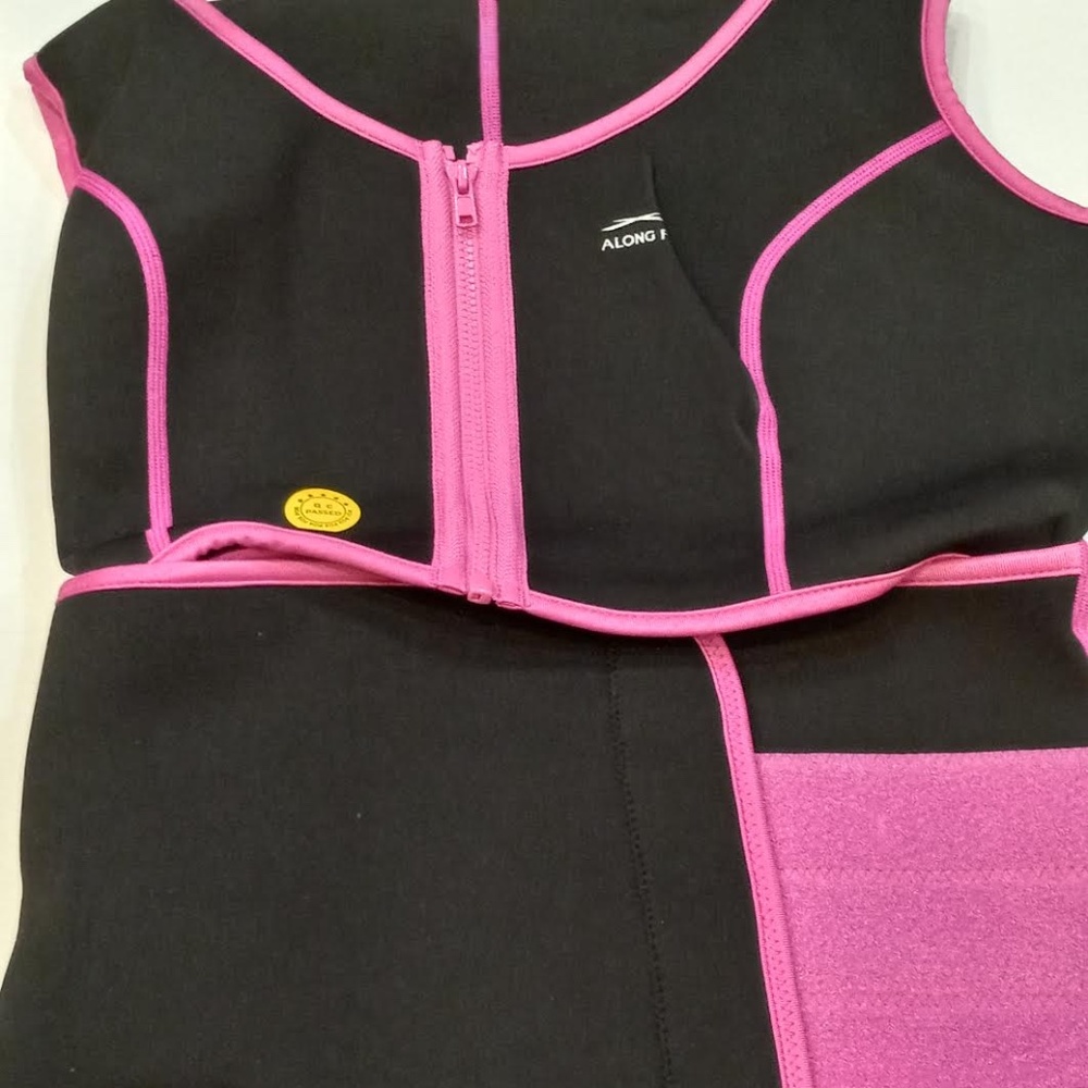 NEVER WORE- FITNESS TRAINER